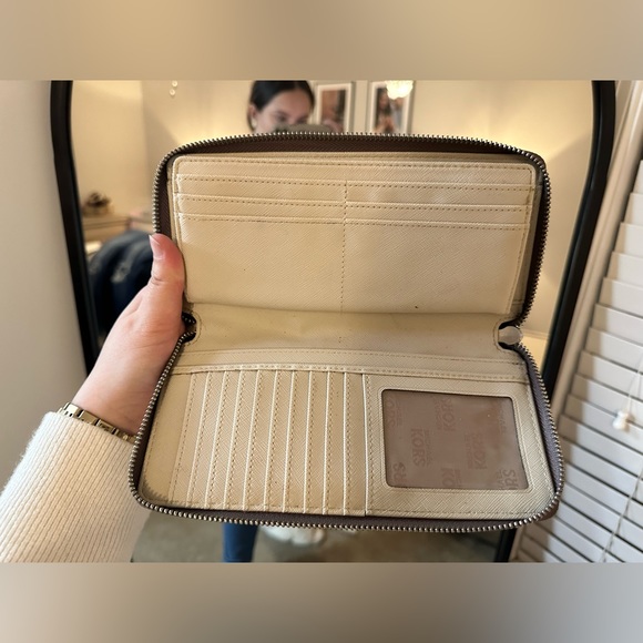 Michael Kors Continental Wallet Embossed Leather Python Print Beige/Gray - Picture 3 of 4